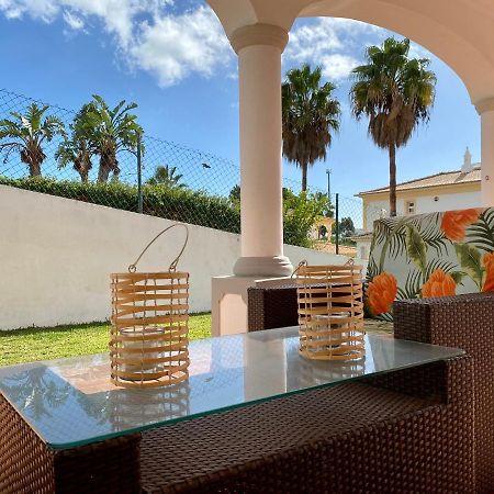 Villa Med - Private Pool, Garden, Sun All Day, Stunning Views Albufeira Dış mekan fotoğraf